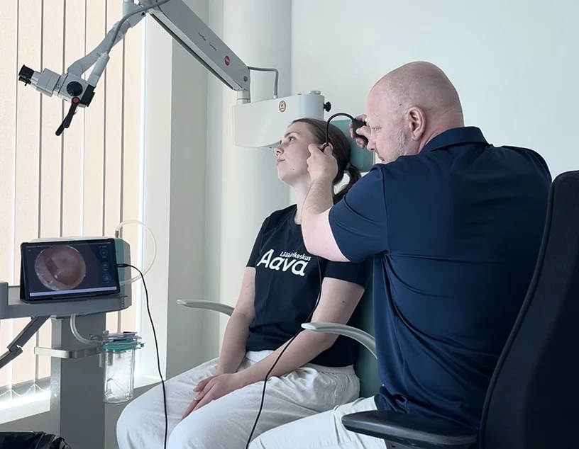 The Ear Penguin - Optical and Digital Otoscope in One Device 